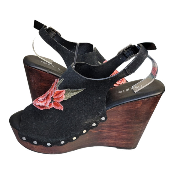 Torrid Embroidered Applique Rose Wooden Wedge Platform Slingback Sandals Black - Picture 10 of 14